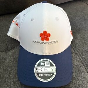 New Era Mauna Kea Hawaii White and Navy Cap